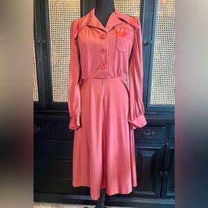 VINTAGE | 70’s Dagger Collar Fit & Flair Dress